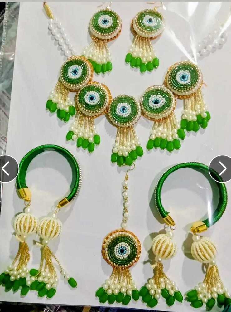 Green Beaded Peacock Eye Necklace Set