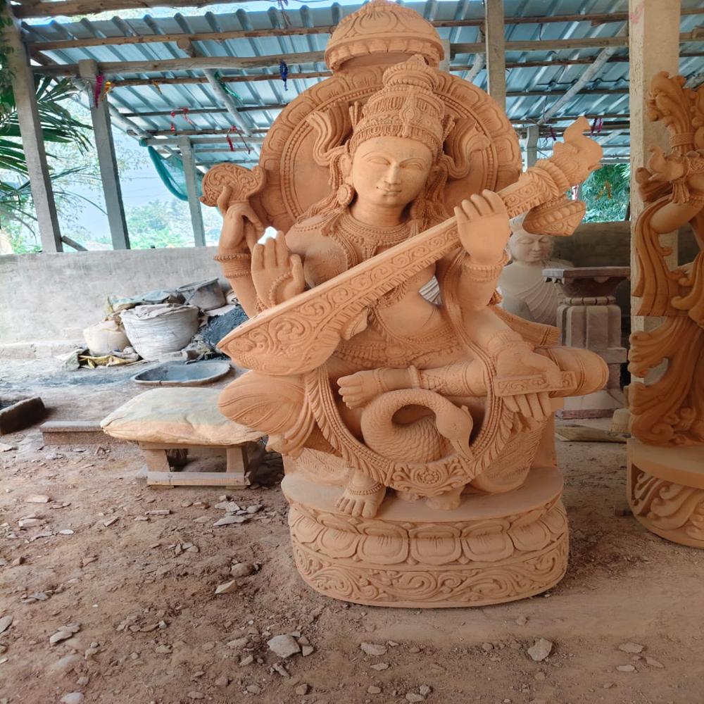5 feet Saraswati Sandstone Status