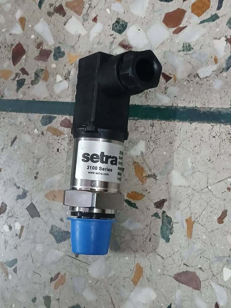 SETRA Pressure Transmitter Part No 3100B0025G05BO2 Range 0 TO 25 Bar