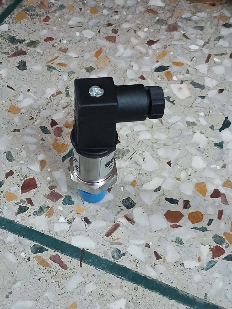 SETRA Pressure Transmitter Part No 3100B0025G05BO2 Range 0 TO 25 Bar