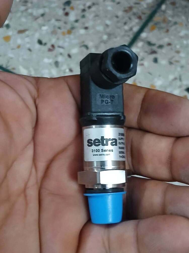 SETRA Pressure Transmitter Part No 3100B0025G05BO2 Range 0 TO 25 Bar