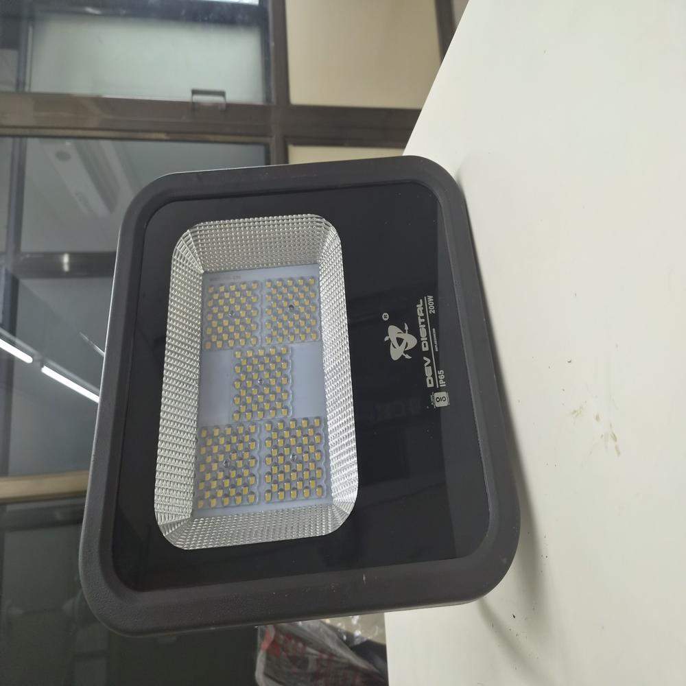 LED FLOOD LIGHT SLIM - 200W GALAXY WITH LENS