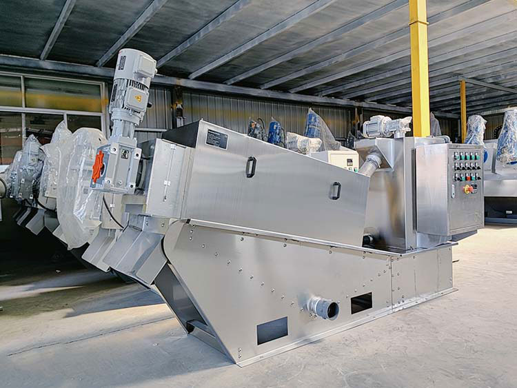 Wastewater Sludge Dewatering Machine - Capacity: 50 500 Kg/hr