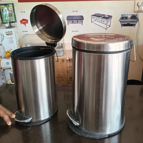 SS Pedal Dustbin