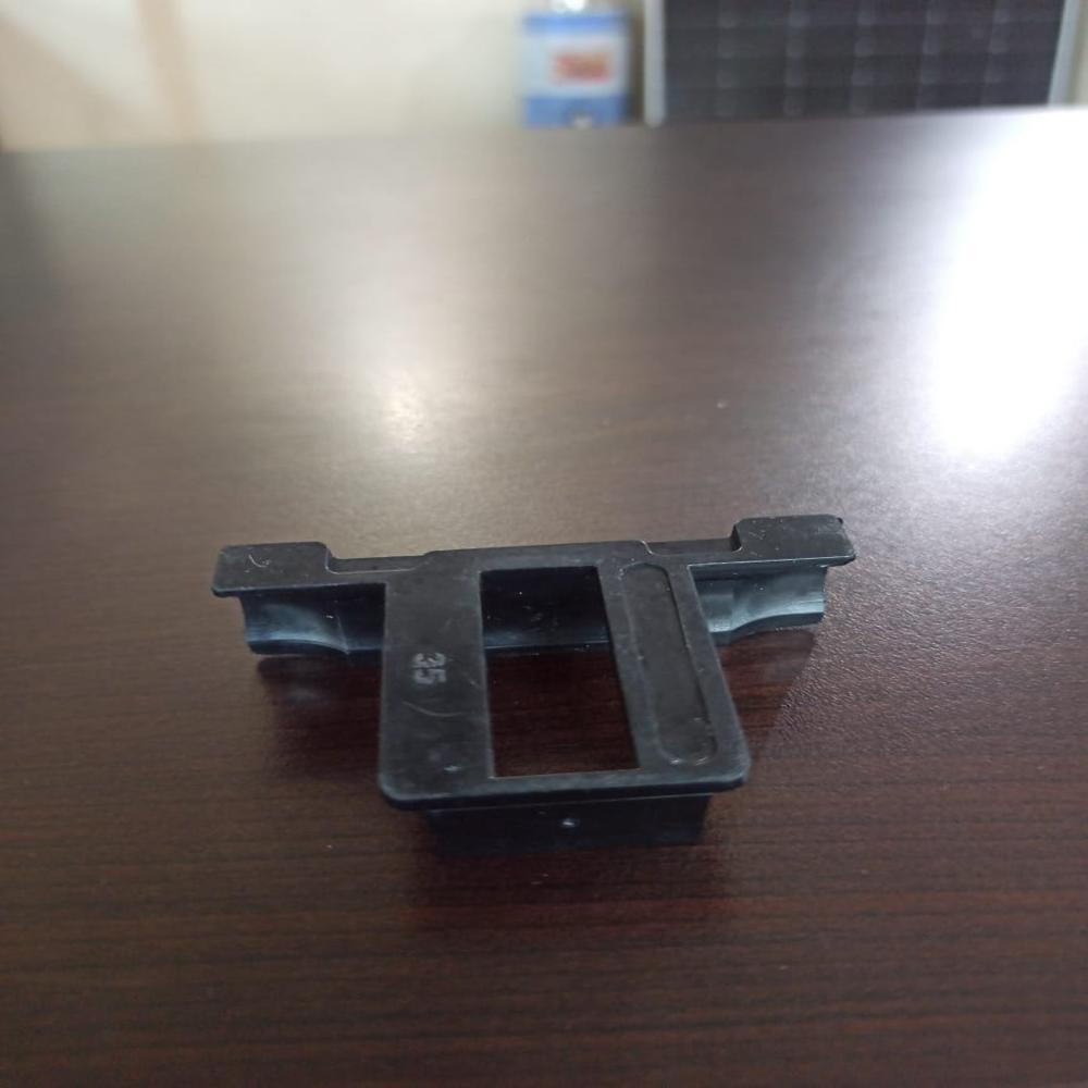 Water Drain clip for solar panel