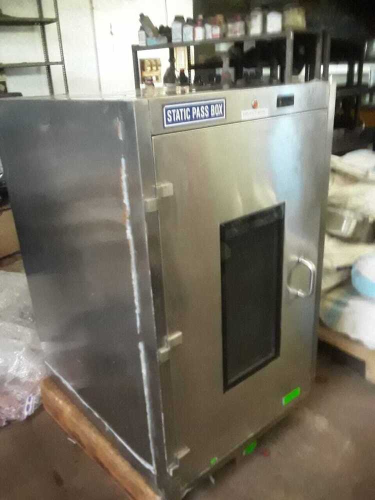 Static Pass Box