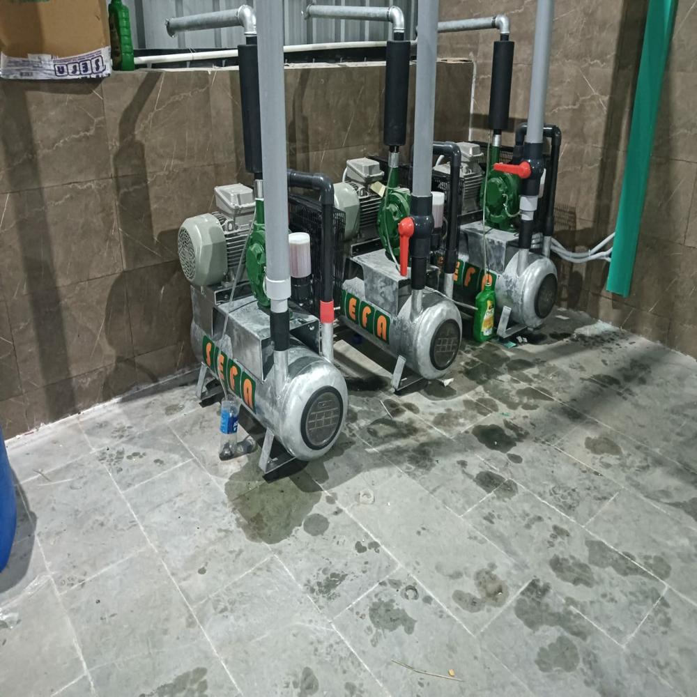 Silver Milking Parlour