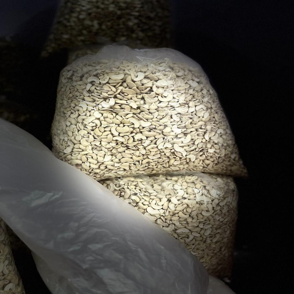 Cashew Nuts W400 (Kaju)