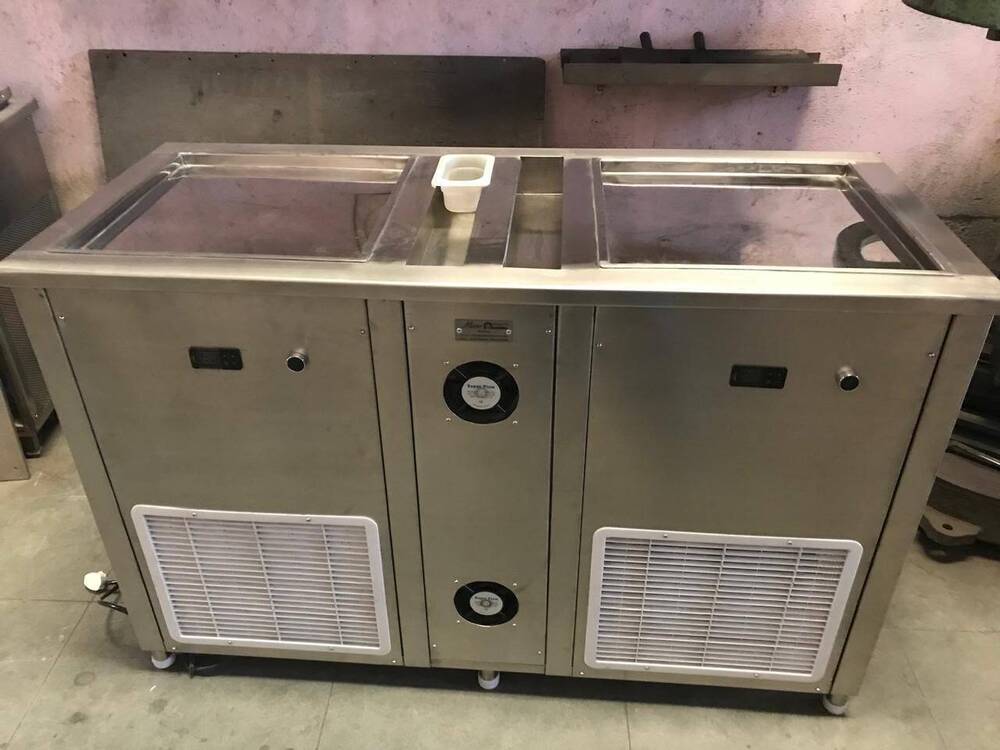 Dual Pan Stir-Fried Rolled Ice Cream Machine 18x18 Inches with 6 Container Gastronorm Setup