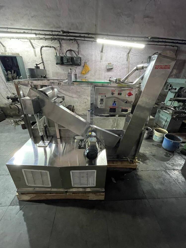 Fitter making machine with cooling system