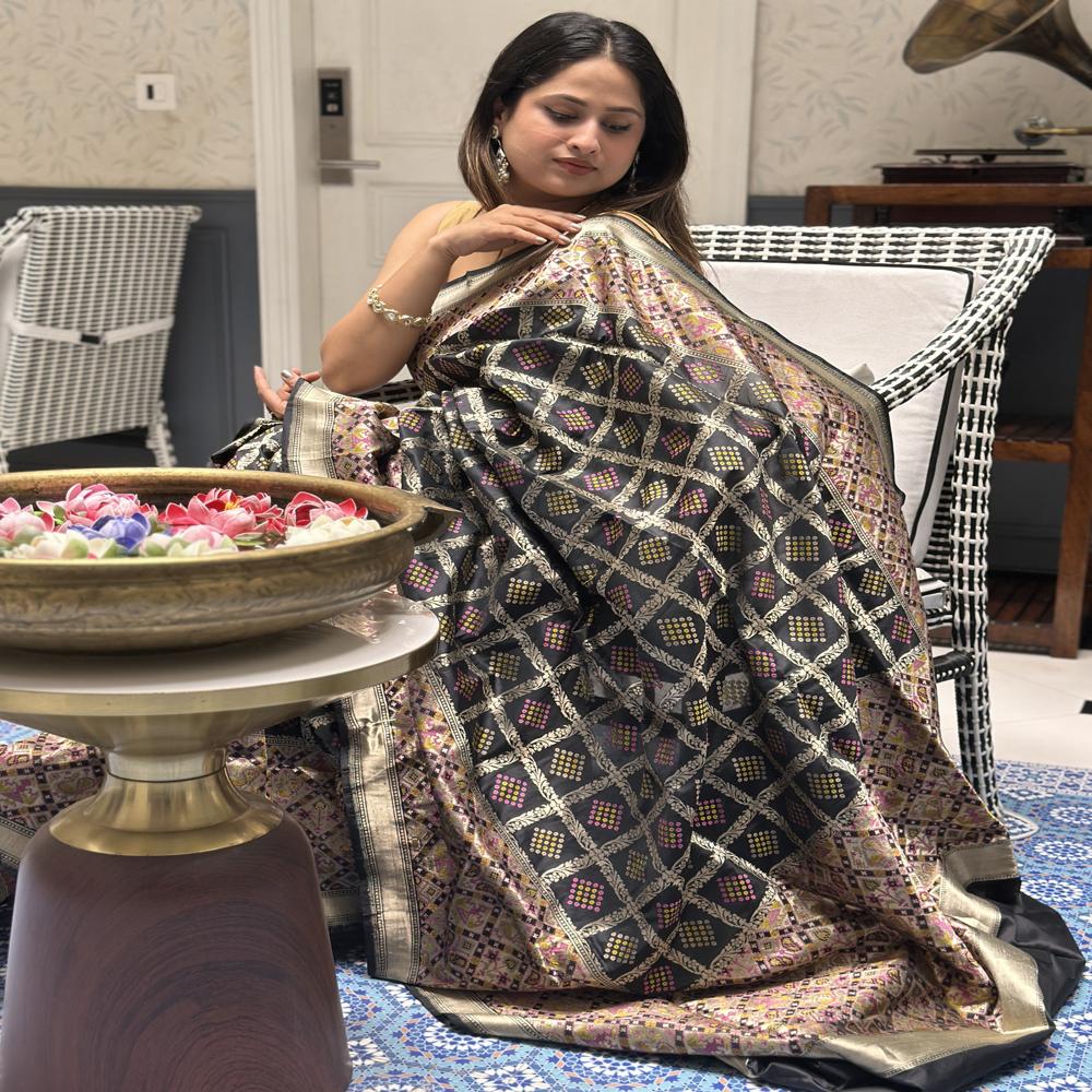 Kaavira Rangkat Woven Midnight Symphony