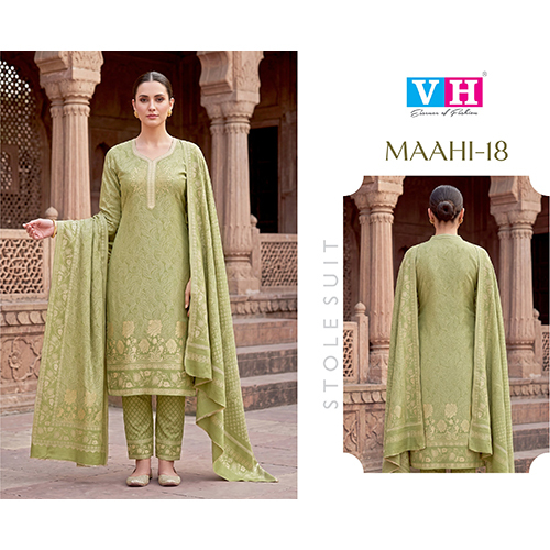 Elegant Roto Suit Crafted in Sophisticated Sage-Green