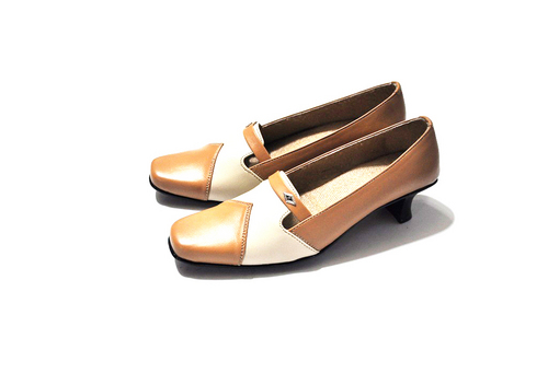 महिला बैलेरीना