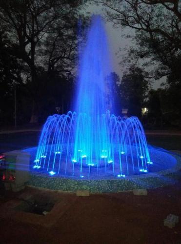 Dome Jet Fountain