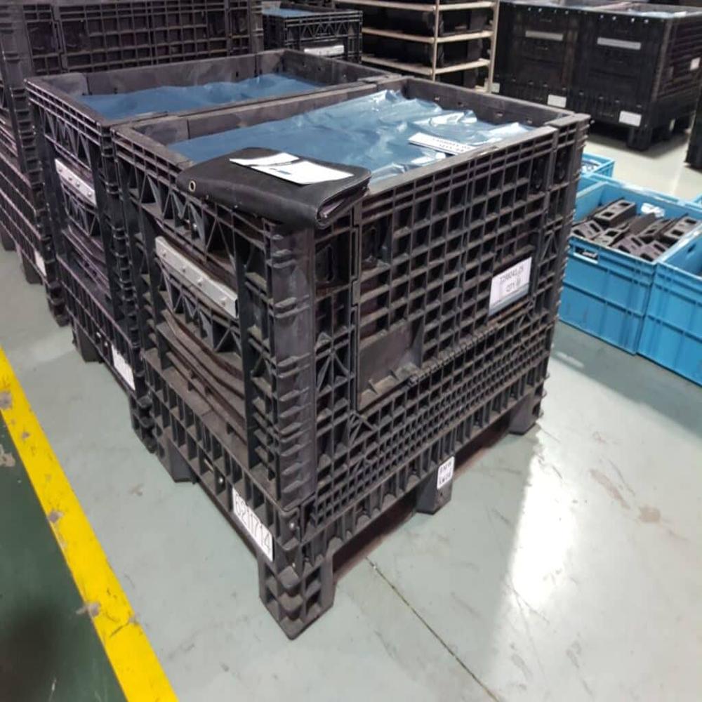 Plastic bin
