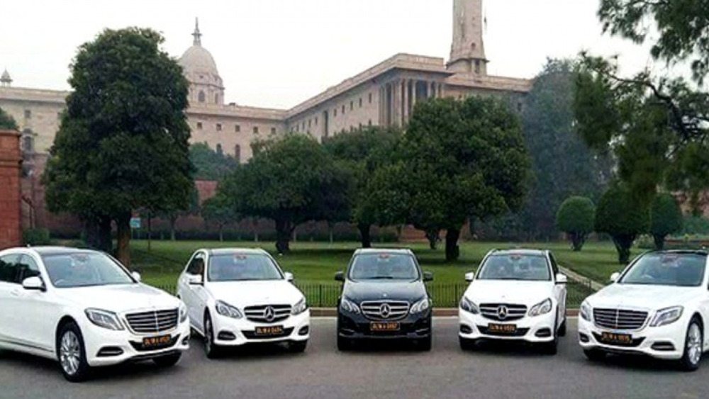 Luxurious Car Rental Services