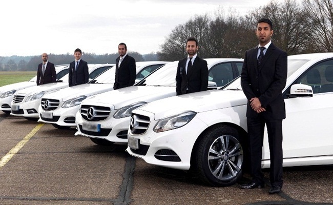 Luxurious Car Rental Services