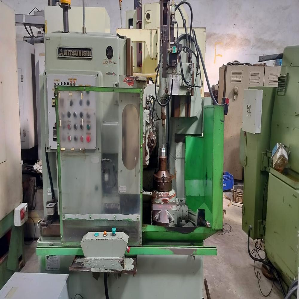 Mitsubishi Gh 201 Universal Gear Hobber Heavy Duty High Speed Machine - Origin: Japan