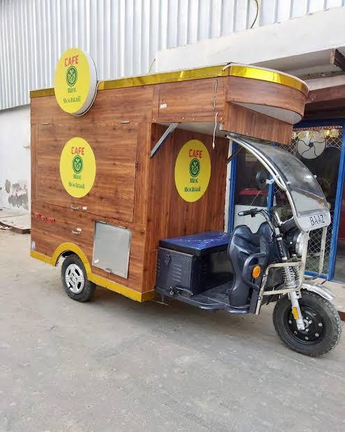 E Rikhsow Food Cart