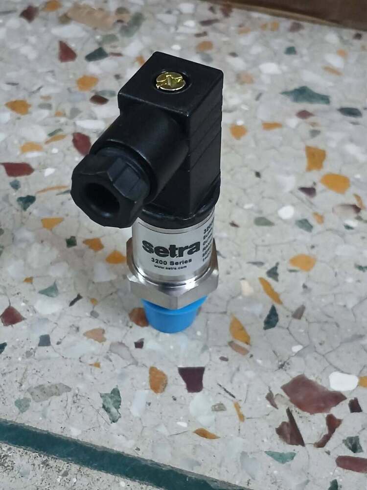 3100B0070G02B Setra Pressure Transmitter 0-70 Bar