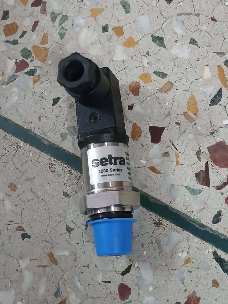 3100B0070G02B Setra Pressure Transmitter 0-70 Bar