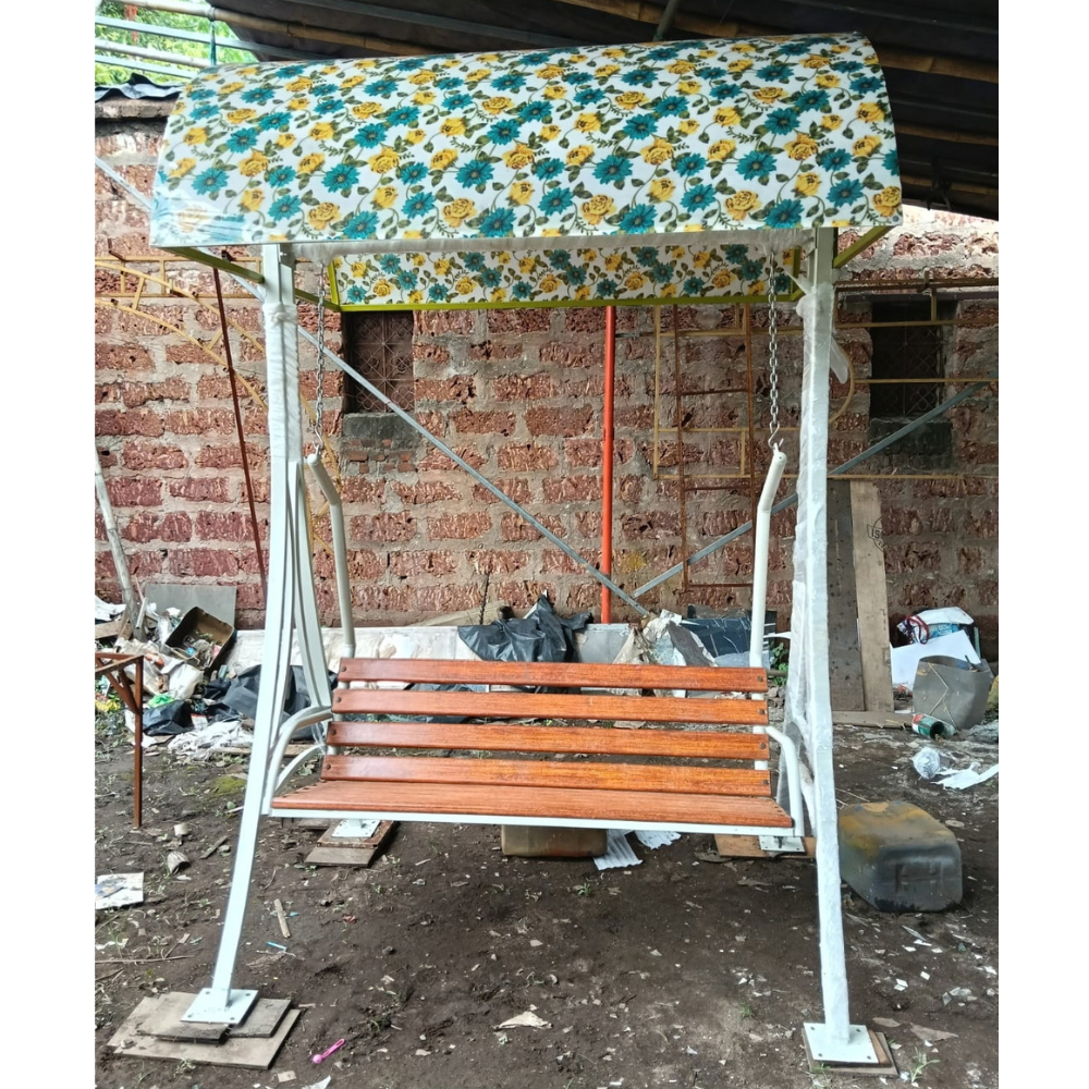 Outdoor Garden Swing - Capacity: 150 Kg