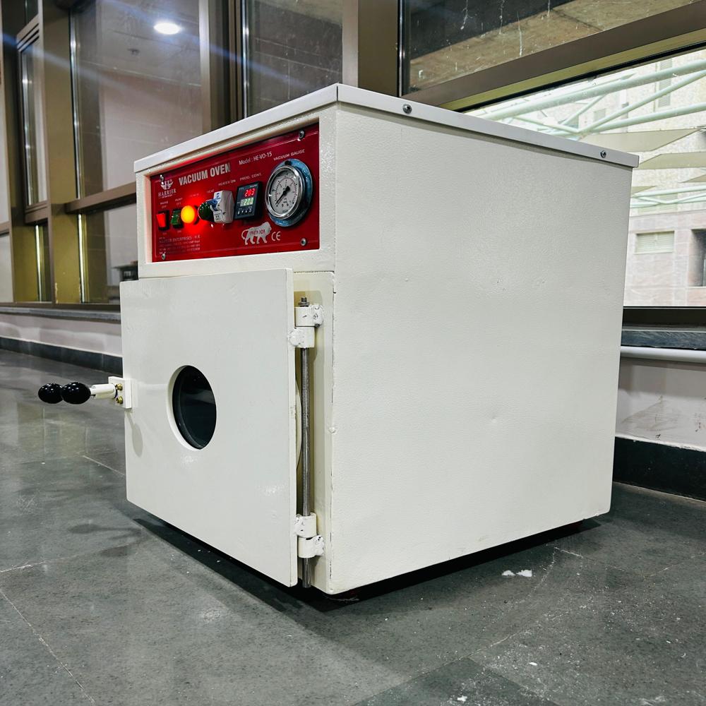 Vacuum Oven