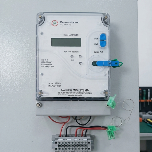 Digital Street Light Time Controller with Energy Meter
