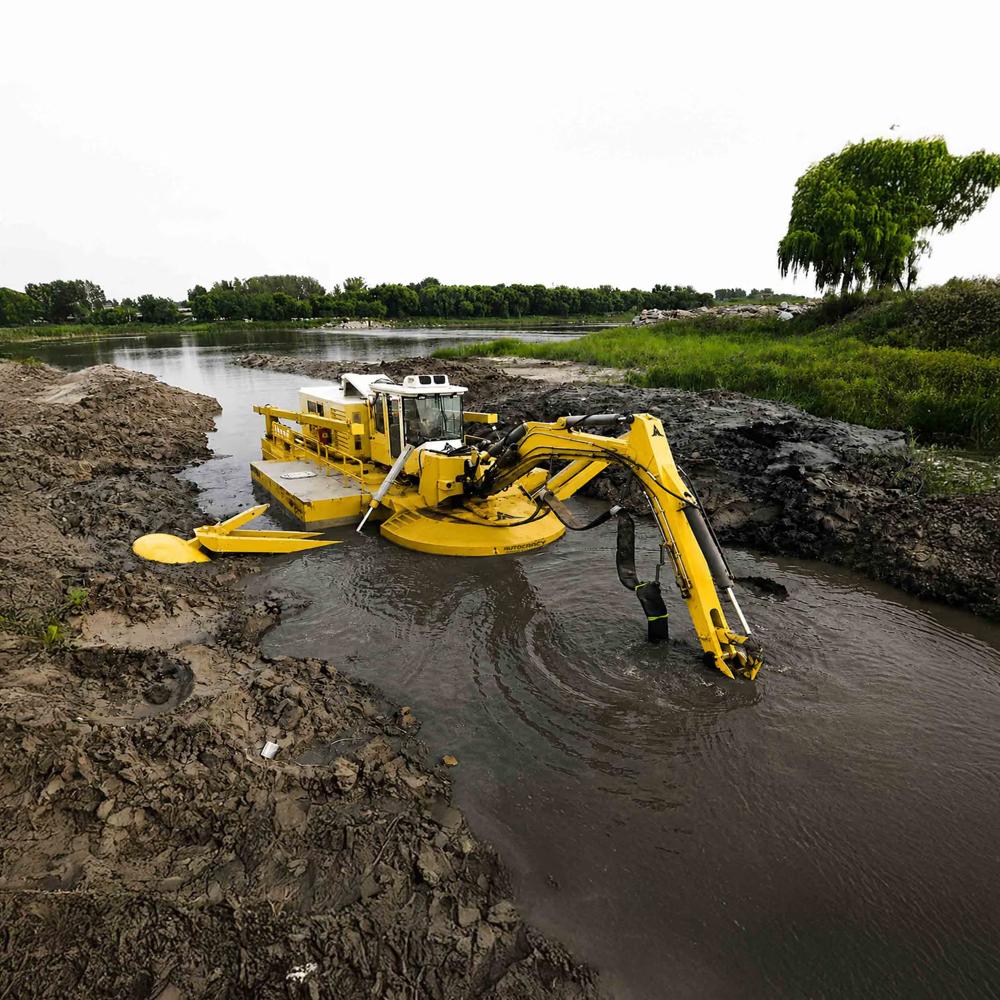 Multi-Function Amphibious Dredger | Varuna P
