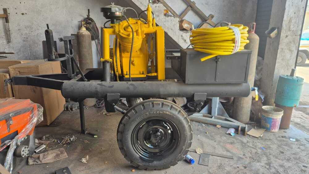 TROLLEY MOUNTED AIR COMPRESSOR
