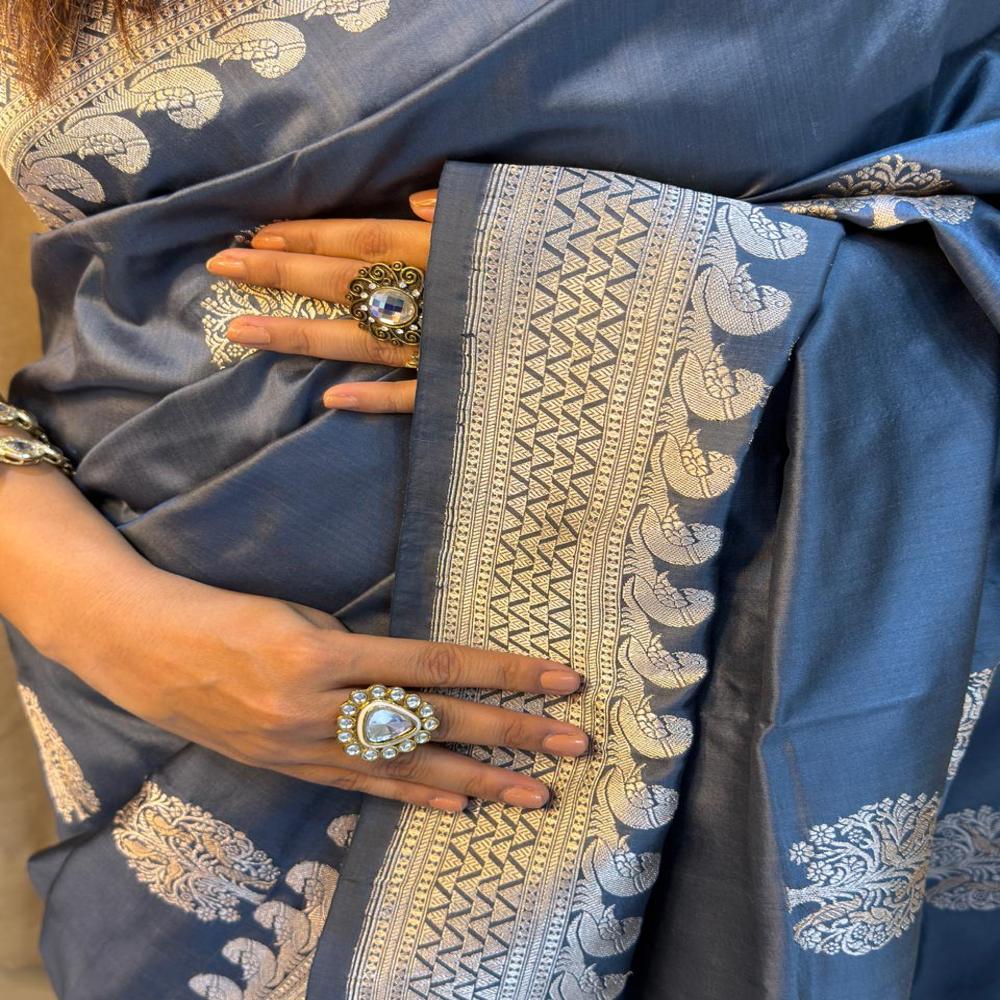 Astera Kadhwa Saree