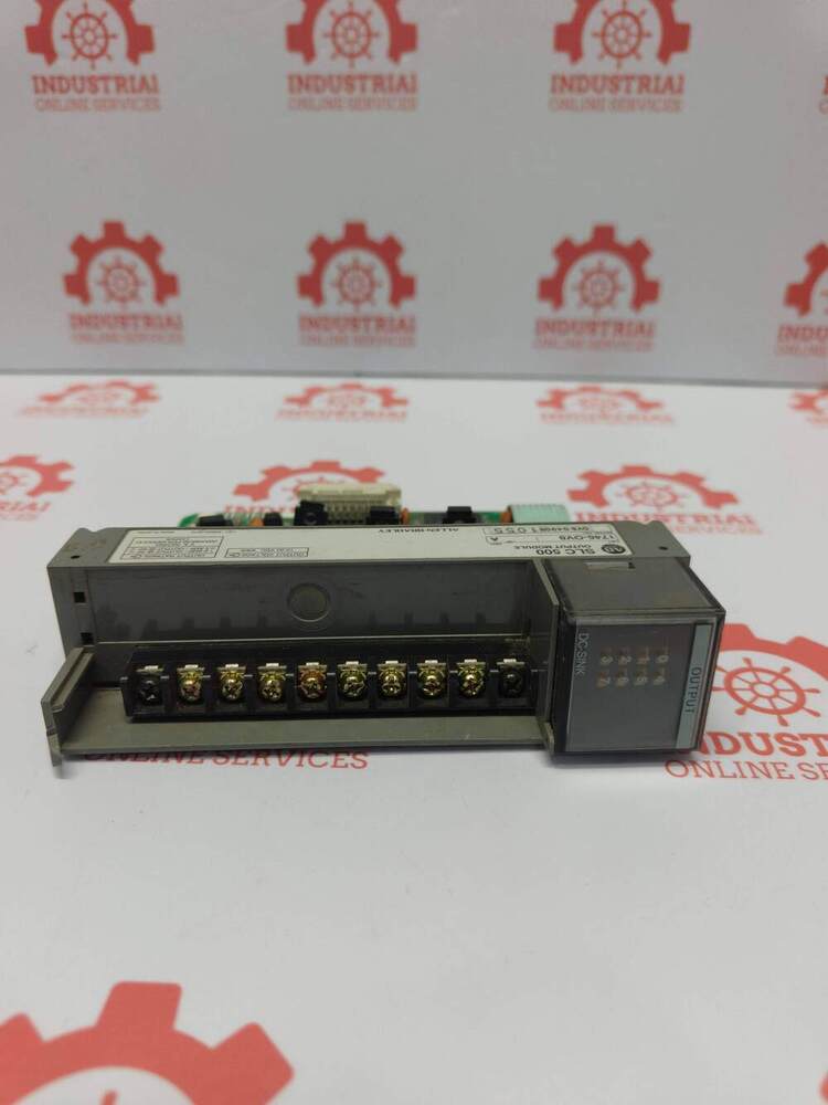 ALLEN BRADLEY 1746-OV8 8-Point Discrete Digital DC Output Module