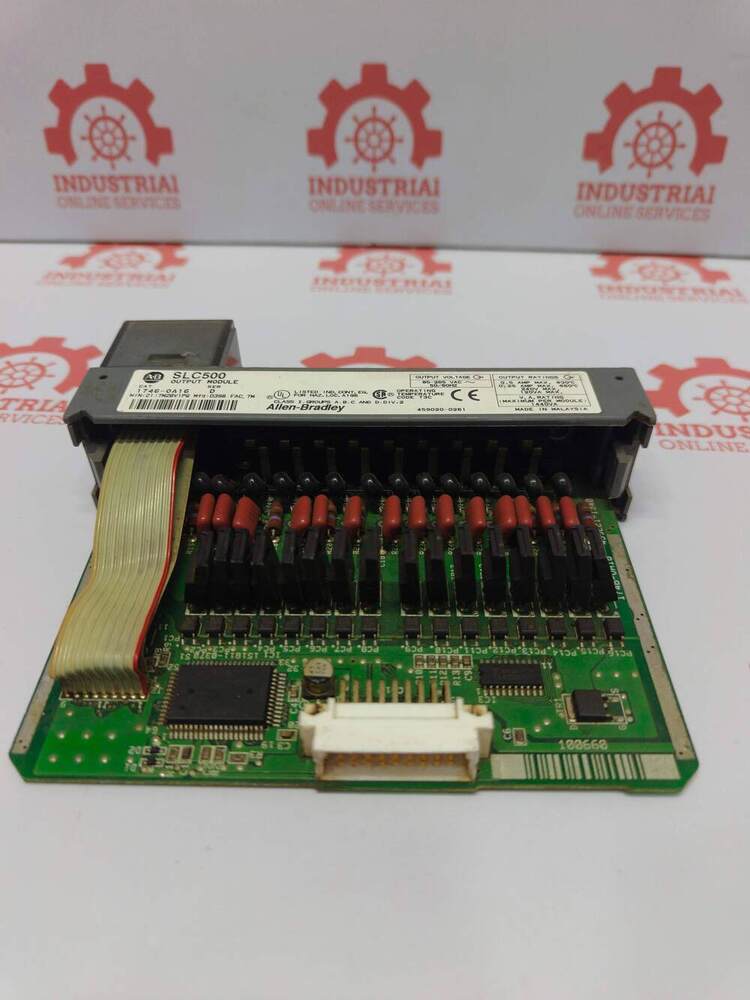 ALLEN BRADLEY 1746-OA16 16-Channel Digital AC Output Module