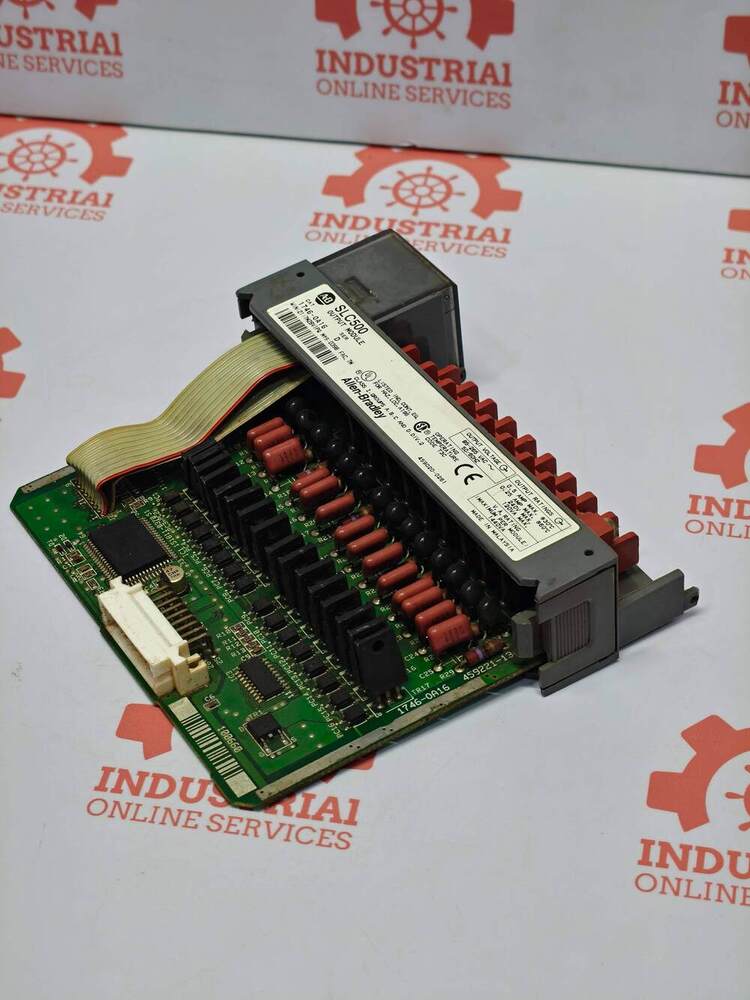 ALLEN BRADLEY 1746-OA16 16-Channel Digital AC Output Module