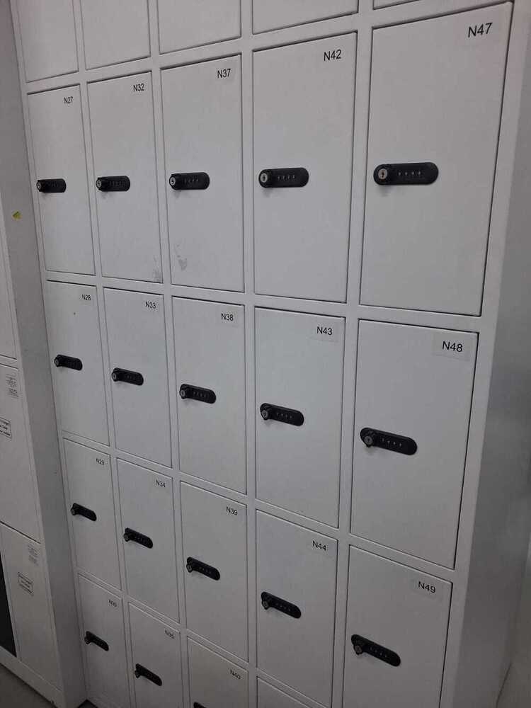 Microleaf Cellphone Locker - Shape: Rectangular/box