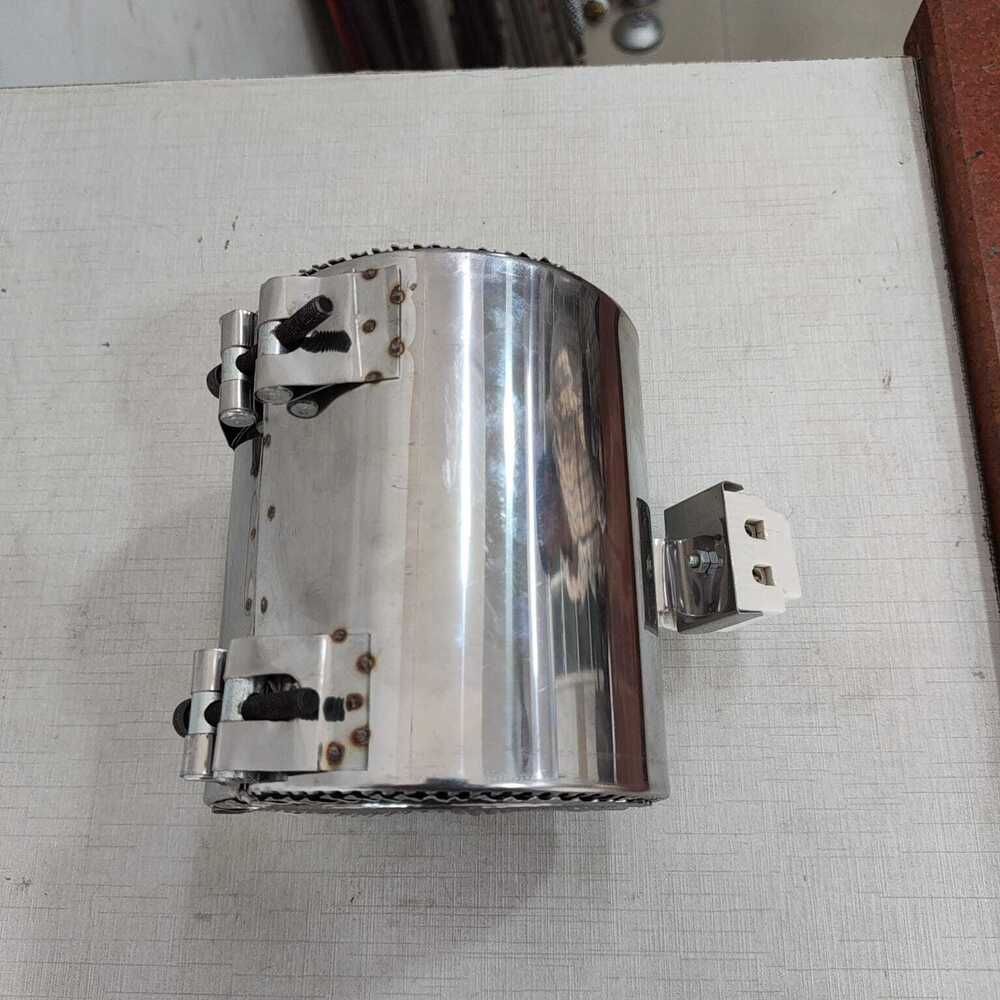 Ceramic band heater