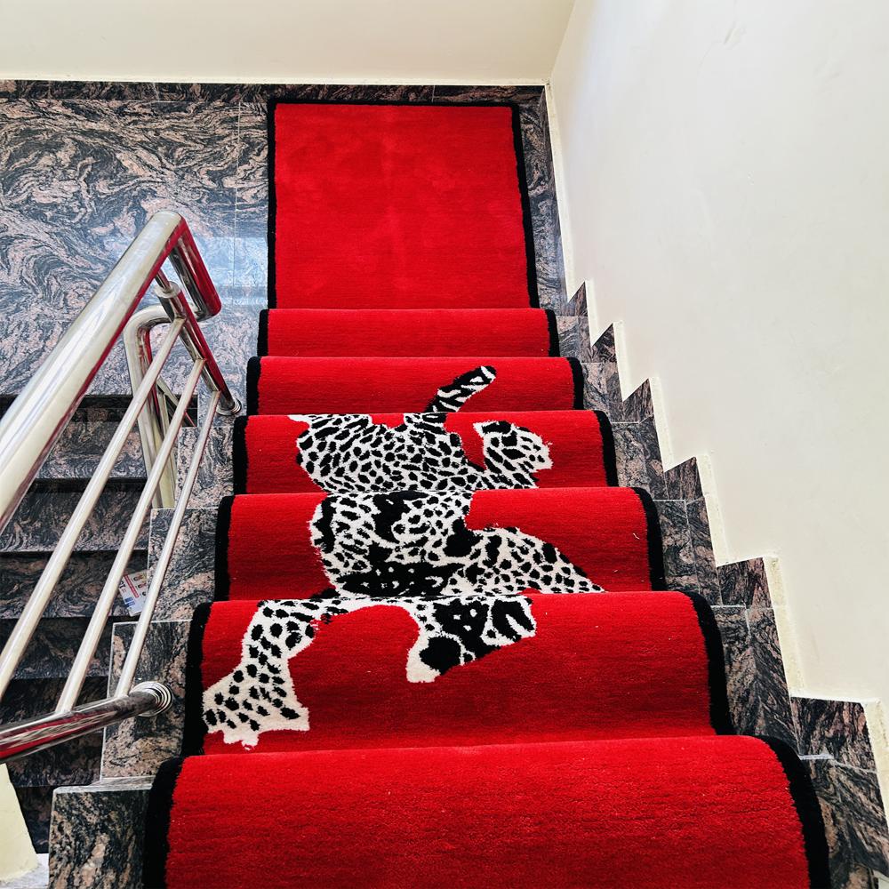 Red Leopard Printed Animal Tufted Wool Rug