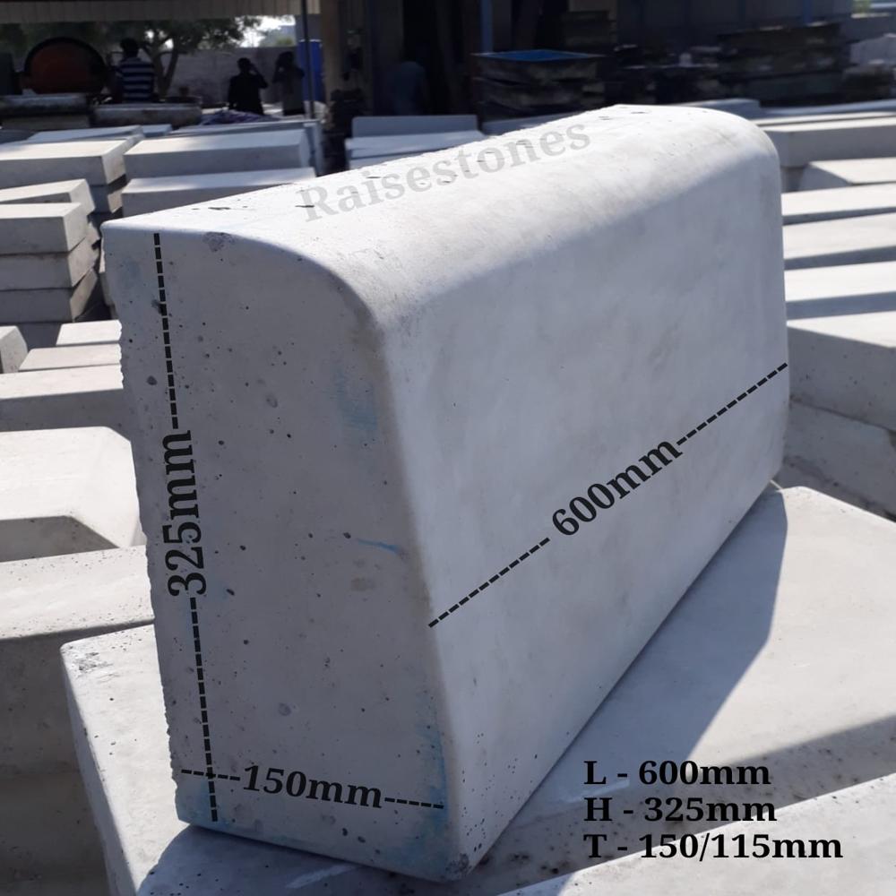Grey Cement Concrete Kerb Stone - Shape: Rectangular With Bevelled Edge