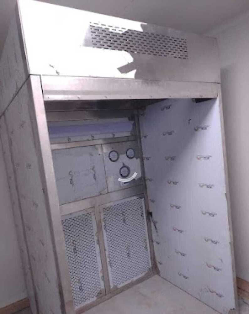 Reverse Laminar Air Flow Booth