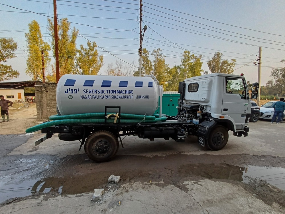 Sewer Suction Machine Mounted on Vehicle