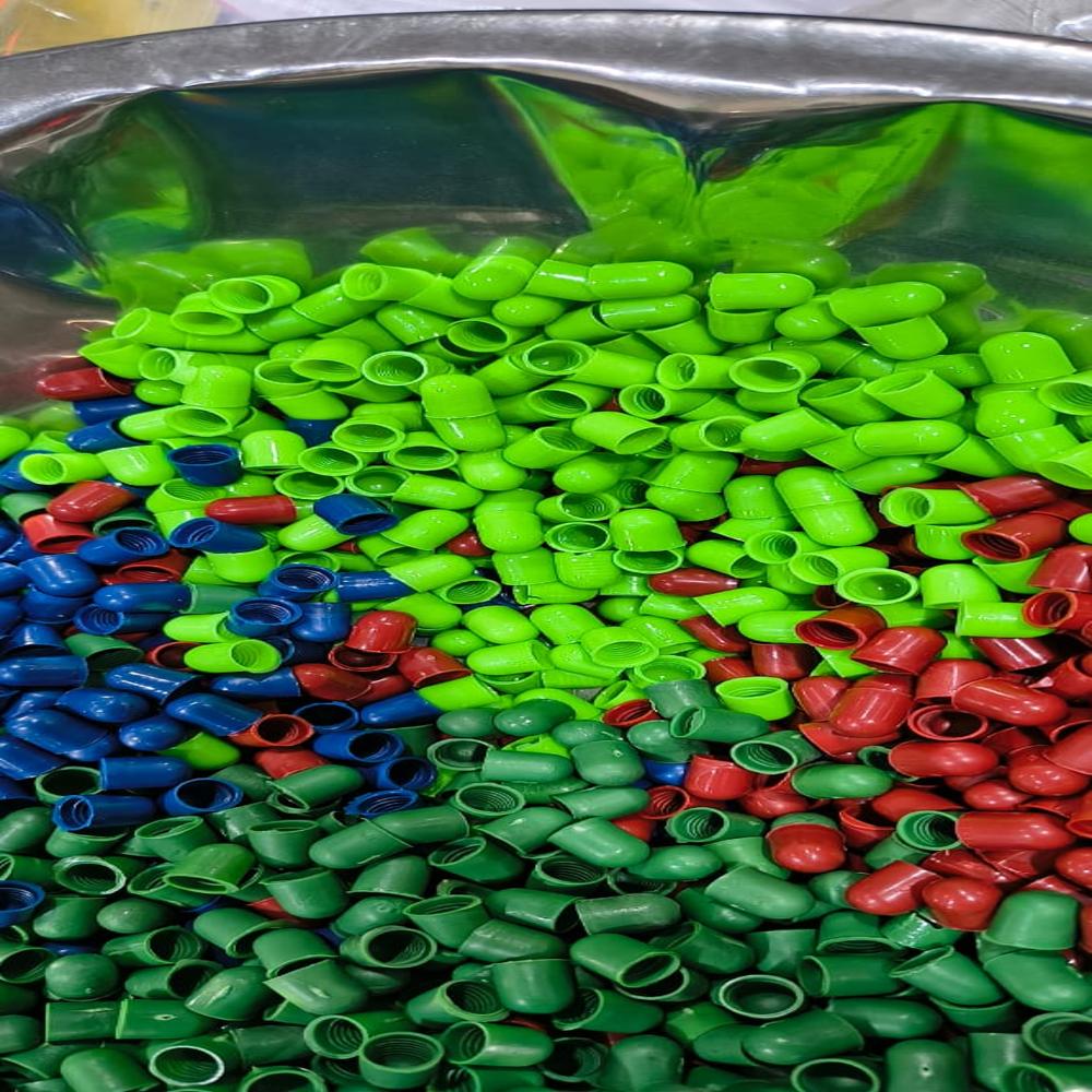 Chuna Tube Green Color Cap