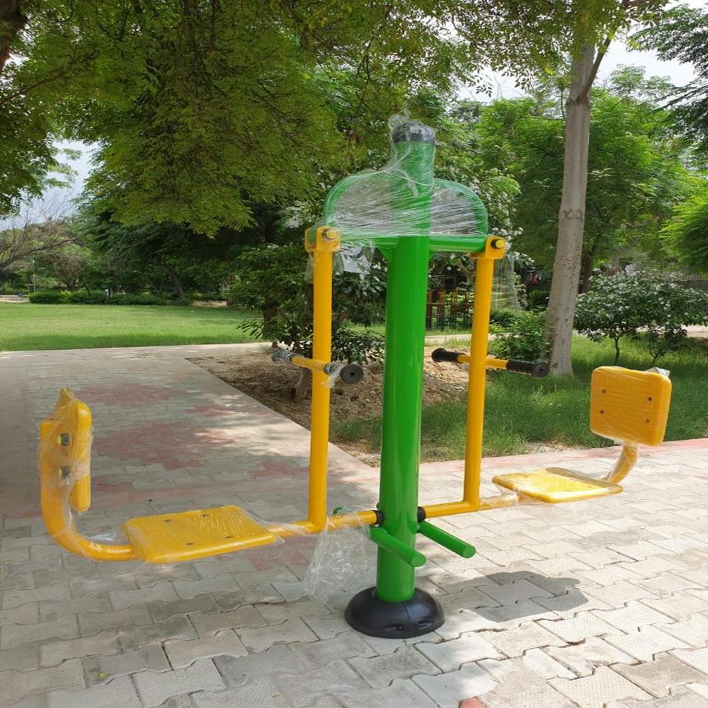 Outdoor Double leg press