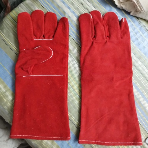 Red Winter Hand Gloves