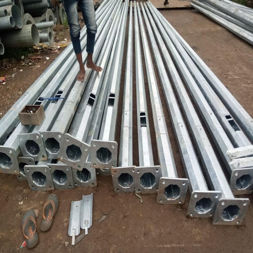 16 Mtr Highmast Lighting Pole - Color: As Per Requirement