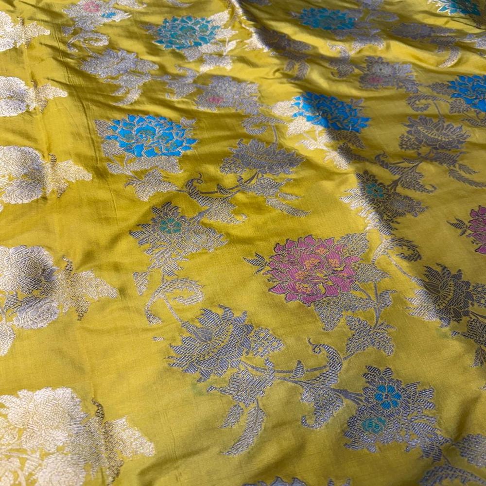 Kanak Aangan Meena Saree