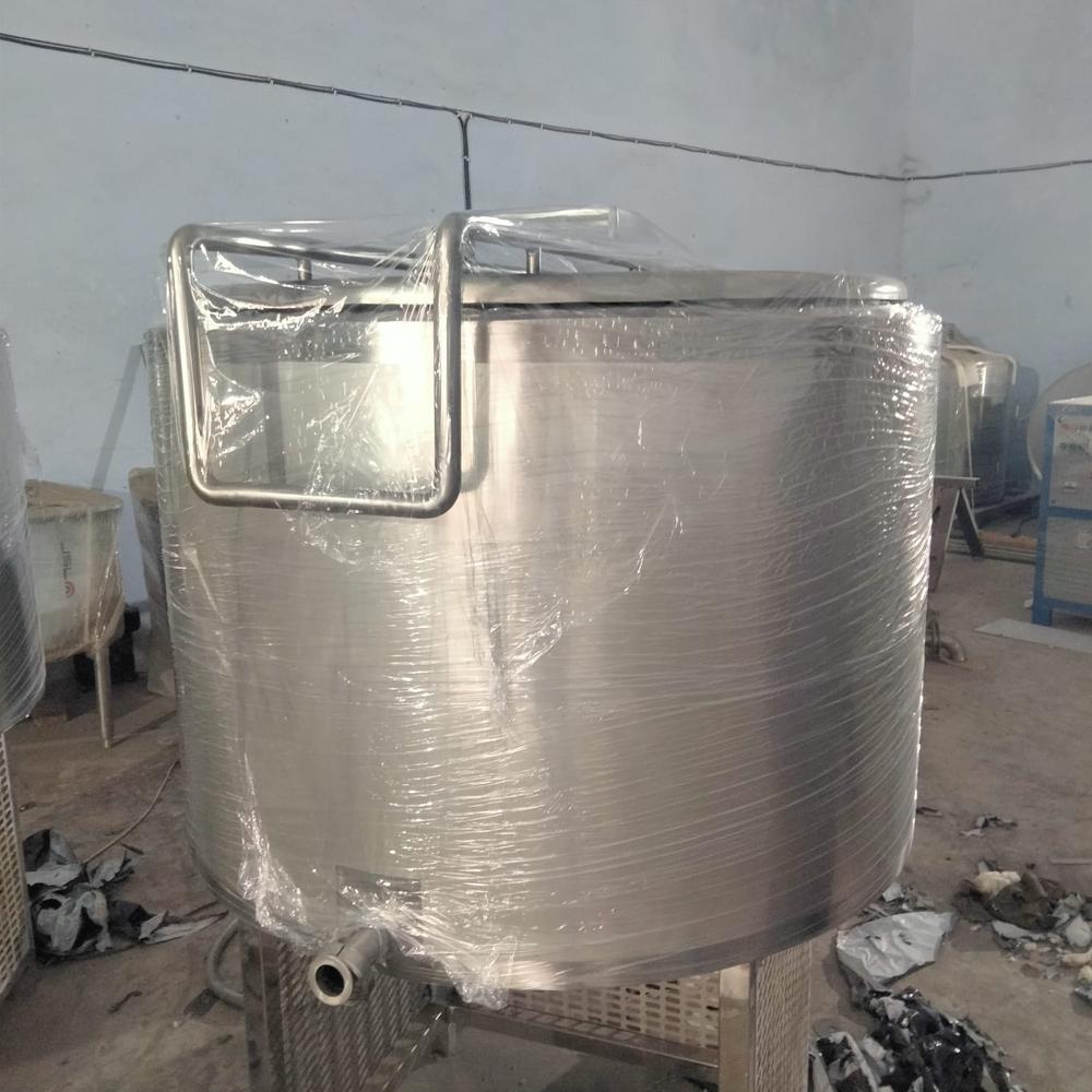 Bulk Milk Cooler