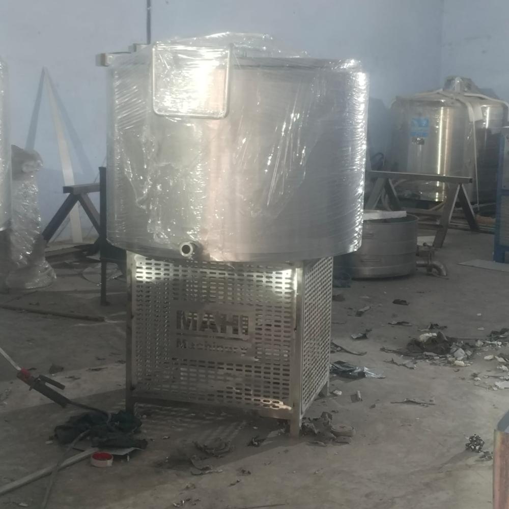 Bulk Milk Cooler