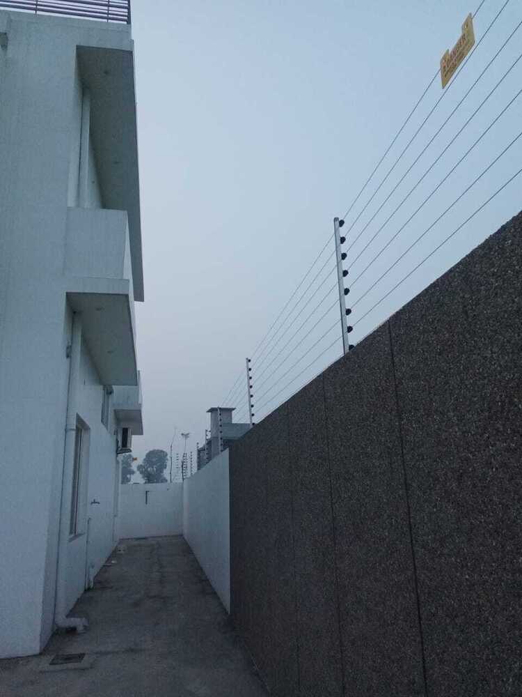 Electric Fencing System