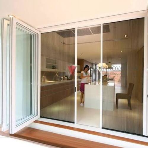 Barrier Free Mesh Door