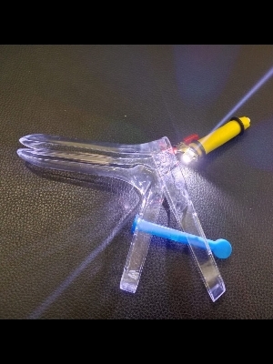 GyneBio Disposable Vaginal Speculum with LED light
